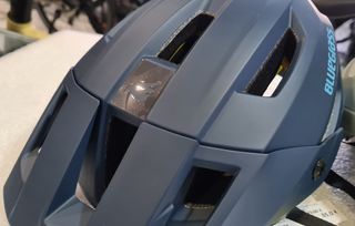 Casco Bluegrass Rogue Core MIPS Talla S