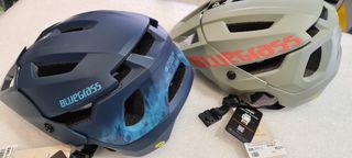 Casco Bluegrass Rogue Core MIPS Talla S