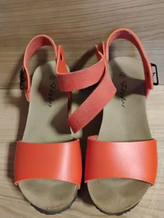 Sandalias cuña rojas