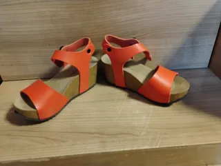 Sandalias cuña rojas