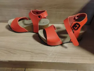 Sandalias cuña rojas