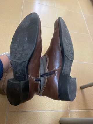 Botas altas de cuero marrones marca joyca , españa