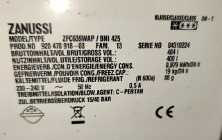 Arcón congelador Zanussi