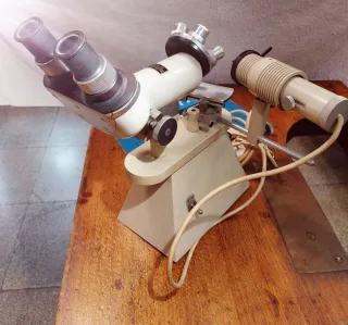 Microscopio Hans Günter Schneider Antiguo