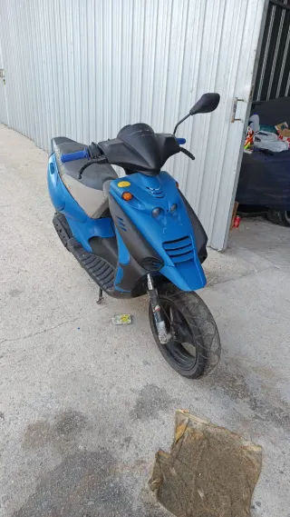 Beta Ark Scooter Azul