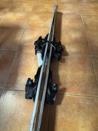 Esquís Roxy Dreamcatcher 85 + Fijaciones M10 GW