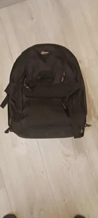 Mochila Lowepro para cámara negra 50x35x25