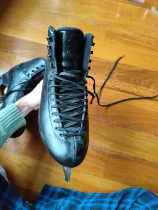 Pattini da pattinaggio artistico Risport taglia 295 ampi