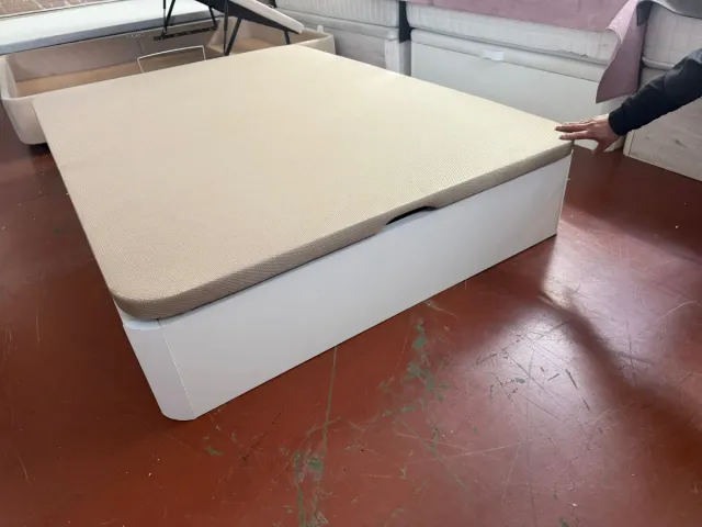 135x190 CANAPE MADERA BLANCA y COLCHÓN