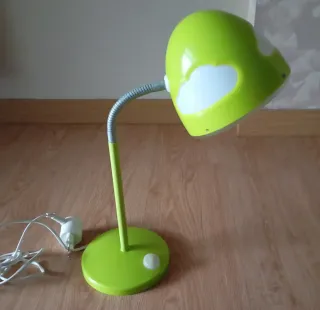 Lámpara escritorio.