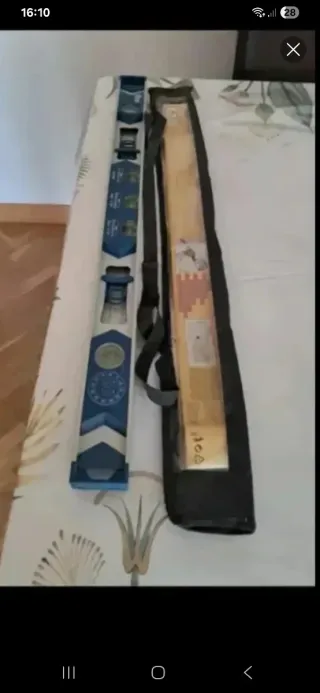 Nivel multifuncional con funda