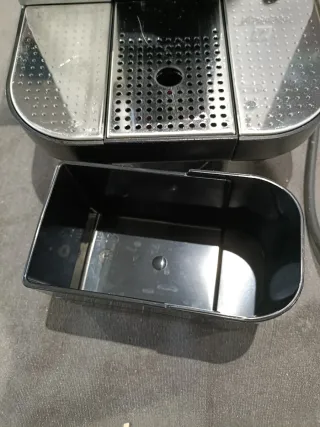 Cafetera Nespresso DeLonghi Latissima