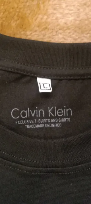 Camiseta Calvin Klein Jeans CK Negra