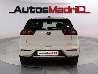Kia Niro 1.6 GDi HEV 104kW (141CV) Drive