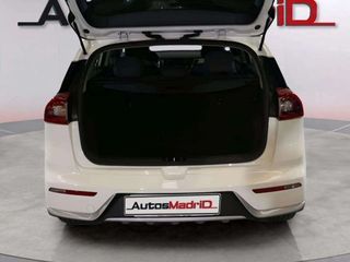 Kia Niro 1.6 GDi HEV 104kW (141CV) Drive