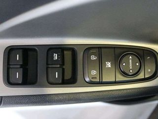 Kia Niro 1.6 GDi HEV 104kW (141CV) Drive