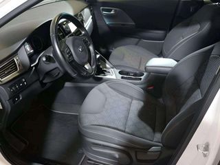 Kia Niro 1.6 GDi HEV 104kW (141CV) Drive