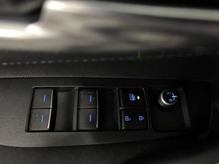 Toyota Corolla 1.8 125H ACTIVE TECH E-CVT