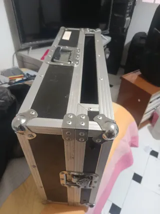 Flycase Magma para controladora y portátil