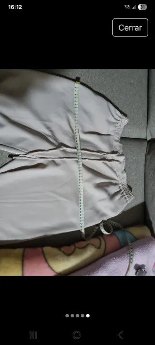 Pantalón Zara beige