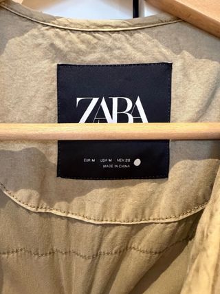 Abrigo Zara Acolchado Beige Talla M