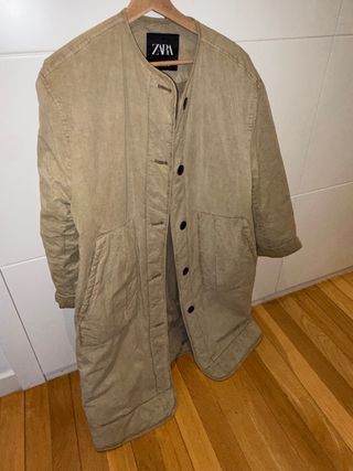 Abrigo Zara Acolchado Beige Talla M