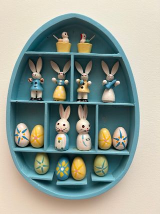 Decoración Pascua Huevos y Conejos Madera