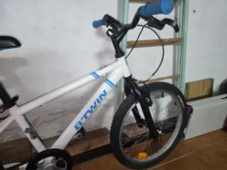 Bicicleta BTWIN Blanca