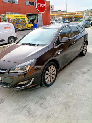 Opel Astra 2014