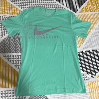 Camiseta Nike Running Verde