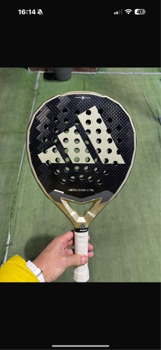 Pala Padel Adidas Metalbone Carbon