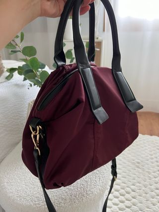 Bolso ZARA burdeos y negro
