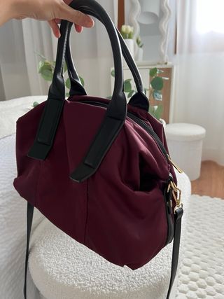 Bolso ZARA burdeos y negro