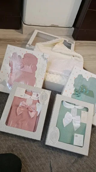 Conjuntos bebé niña rosa y verde a elegir toquilla