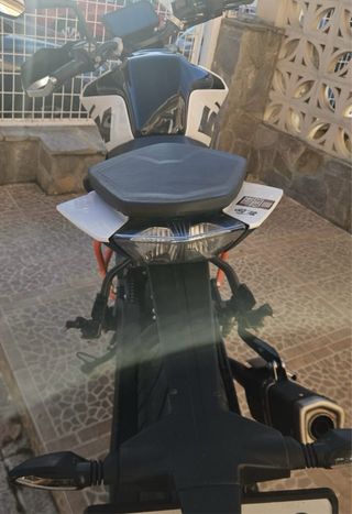 Moto KTM Duke 125 del 2018