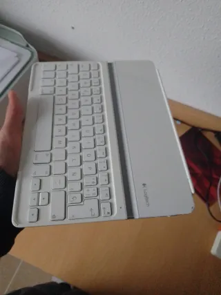 Teclado Logitech Blanco para iPad