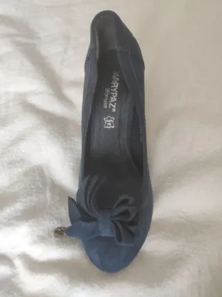 Zapatos de tacón azul