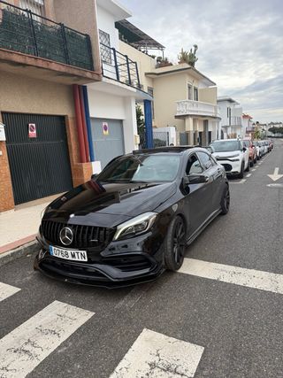 Mercedes-Benz 45 amg 2016