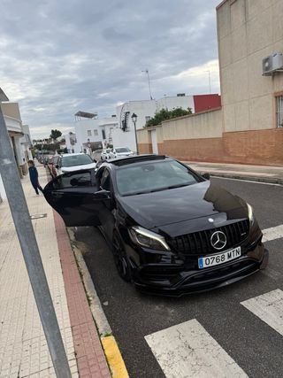 Mercedes-Benz 45 amg 2016