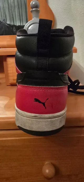 Zapatillas Puma talla 43.