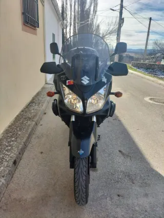 Suzuki V-Strom 650 ABS Negra