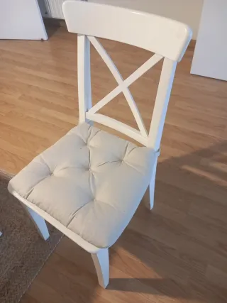 Mesa comedor extensible con 4 sillas