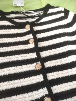 Cárdigan rayas botones joya