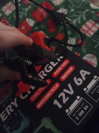 Cargador Batería Coche EAFC 12V 6A