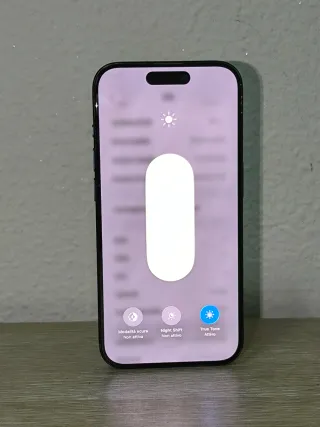 iPhone 15 Pro Blu titanio