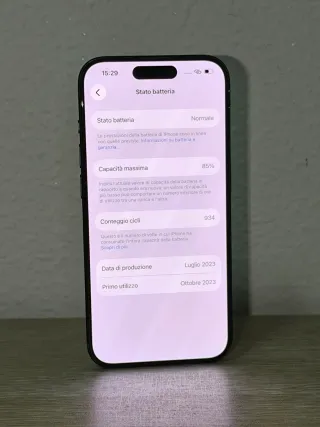 iPhone 15 Pro Blu titanio