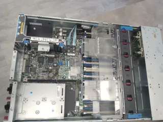 Servidor HP ProLiant DL380 Gen9 con discos nuevos