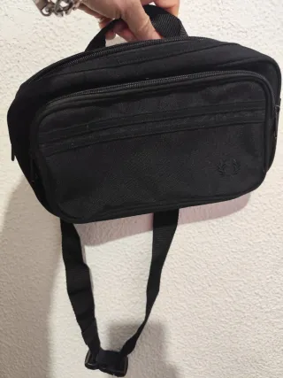 Riñonera Fred Perry Negra
