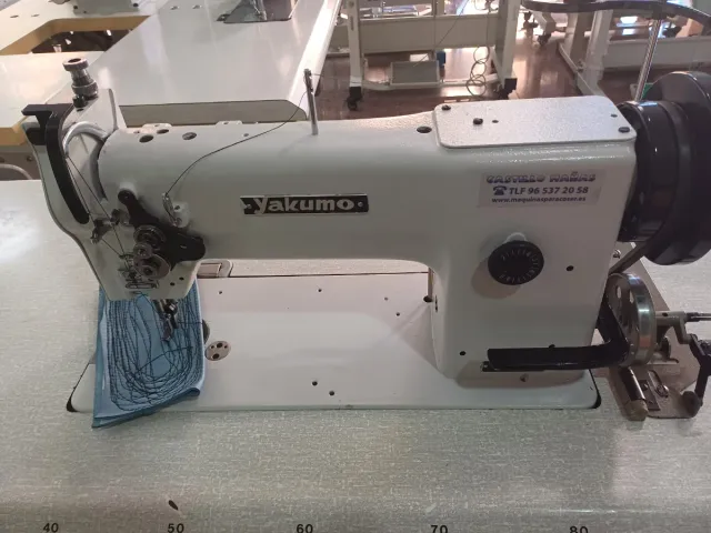 Máquina de coser Yakumo triple arrastre