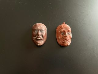 Antiguas Máscaras en miniatura Japonesas.